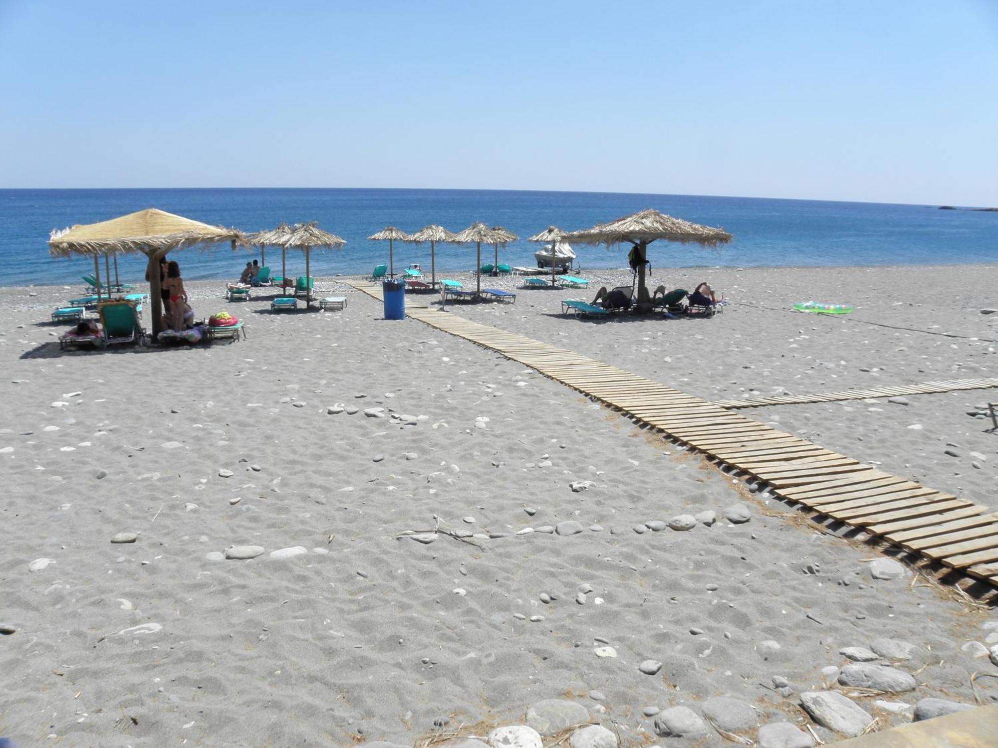 Megim Hotel Paleochora Buitenkant foto