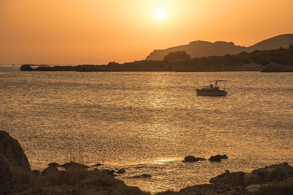 Megim Hotel Paleochora Buitenkant foto