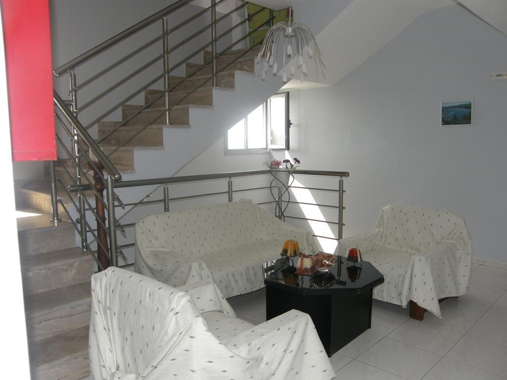 Megim Hotel Paleochora Buitenkant foto