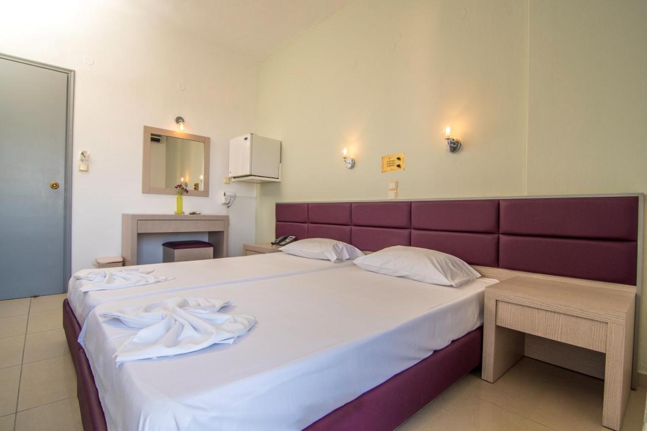 Megim Hotel Paleochora Buitenkant foto