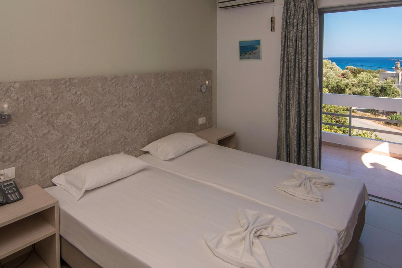 Megim Hotel Paleochora Buitenkant foto
