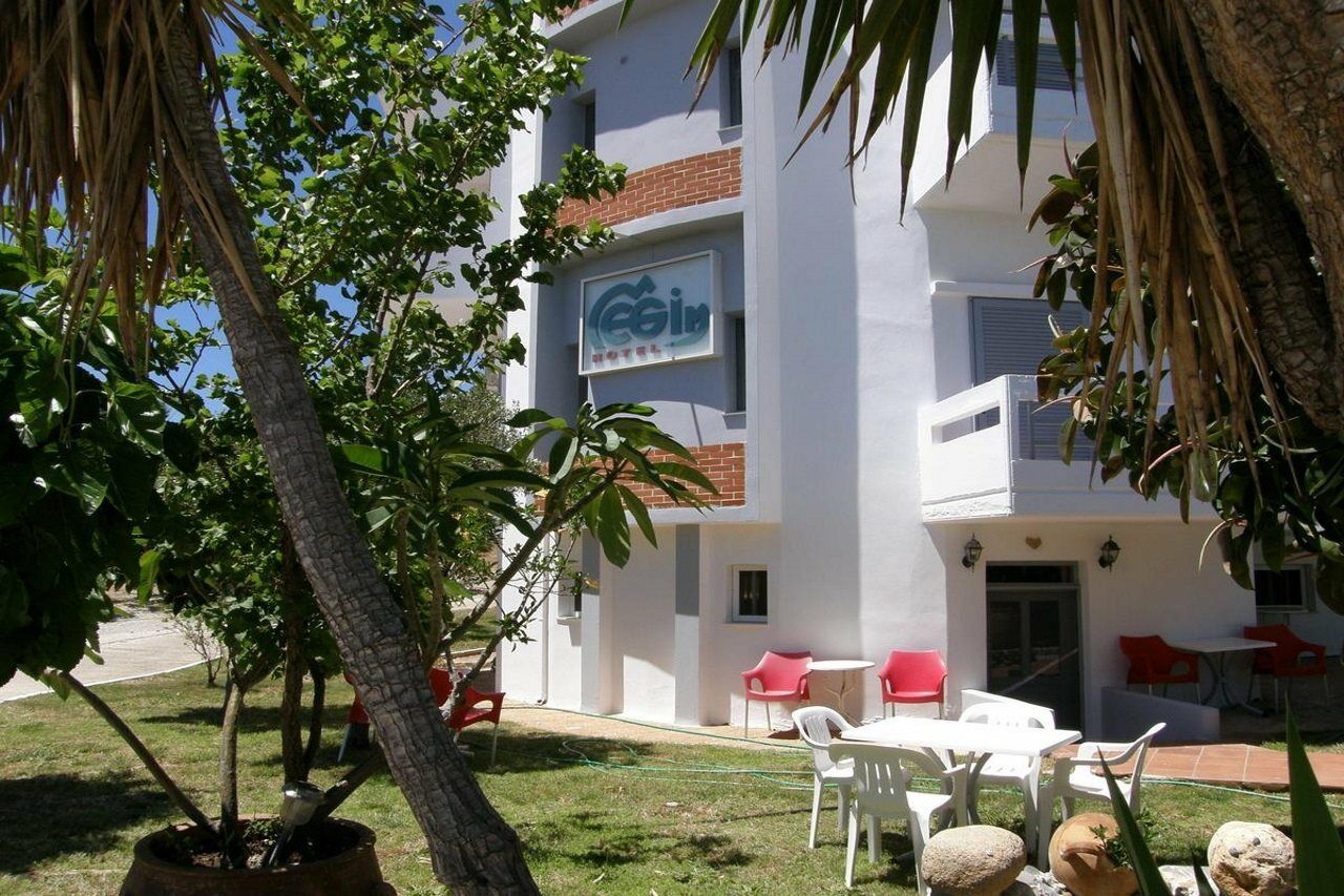 Megim Hotel Paleochora Buitenkant foto